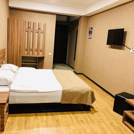 Lords Hotel Tbilisi Eksteriør bilde