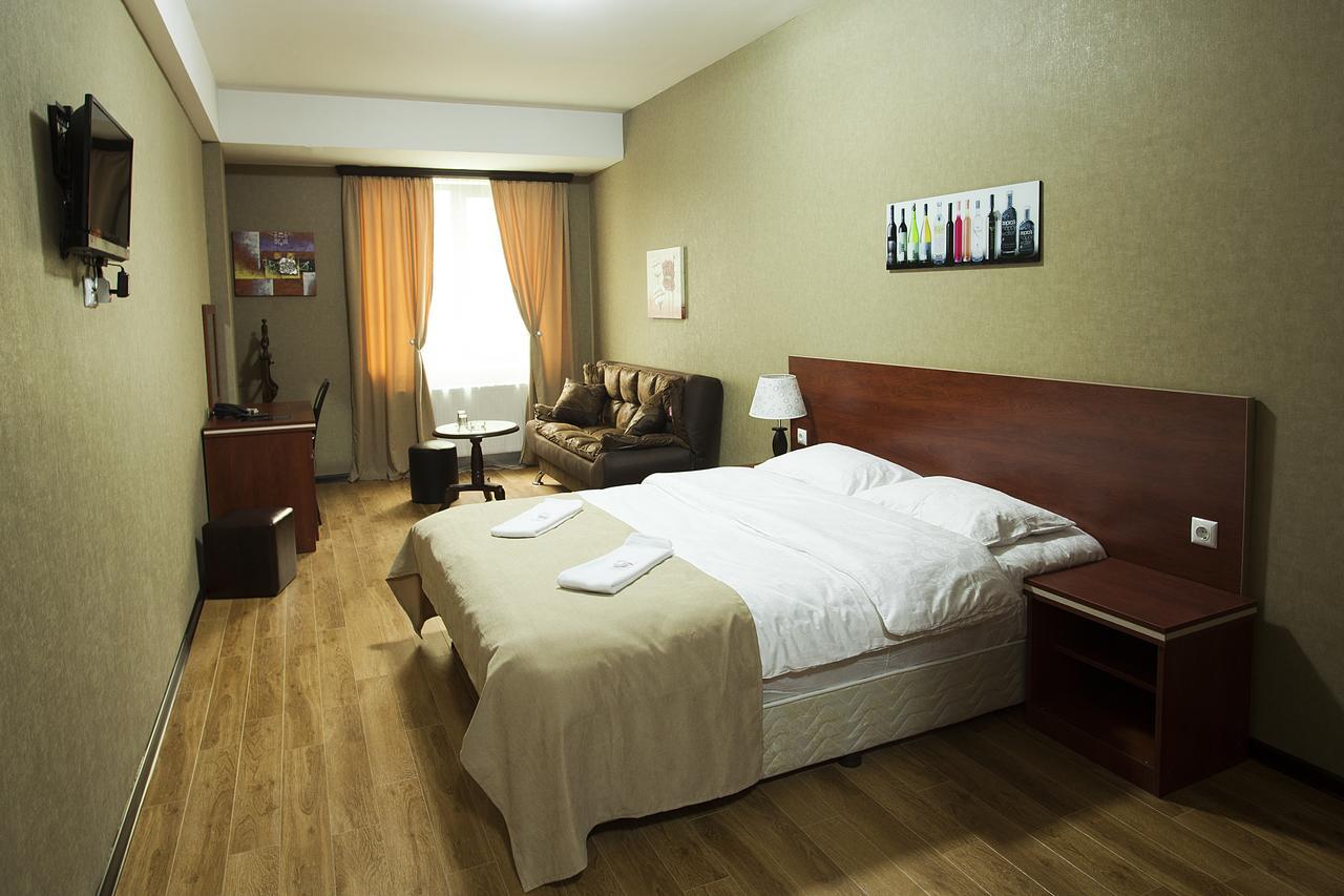 Lords Hotel Tbilisi Eksteriør bilde