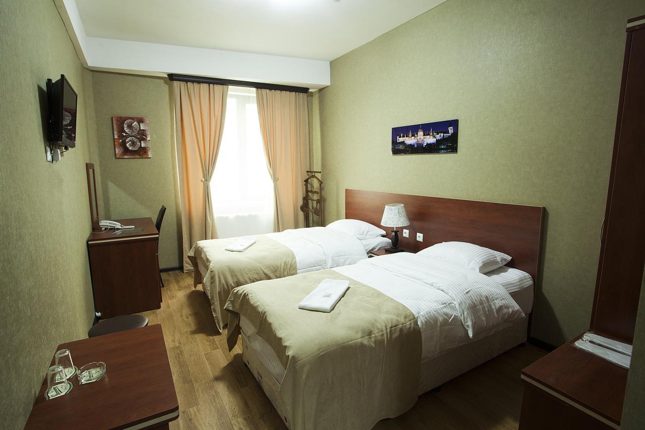 Lords Hotel Tbilisi Eksteriør bilde